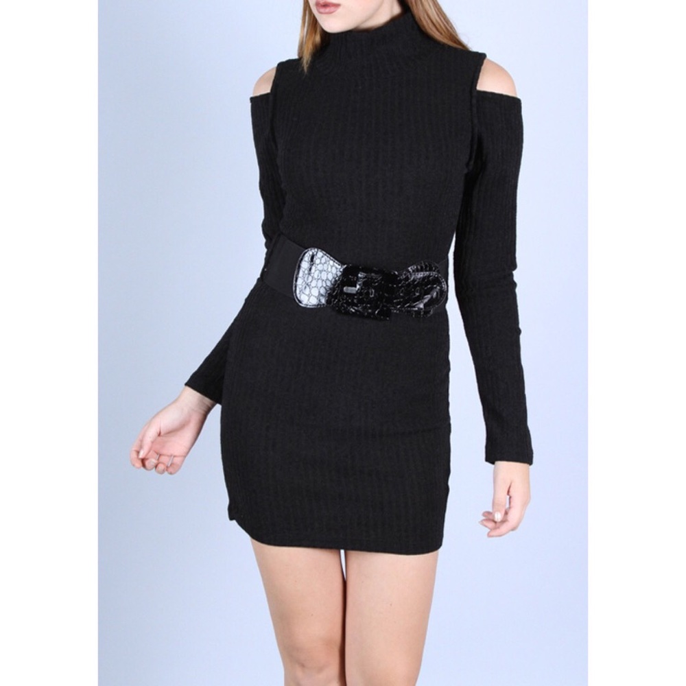 LAST MARKDOWN SALE !!! Ribbed Cold Shoulder Dress
